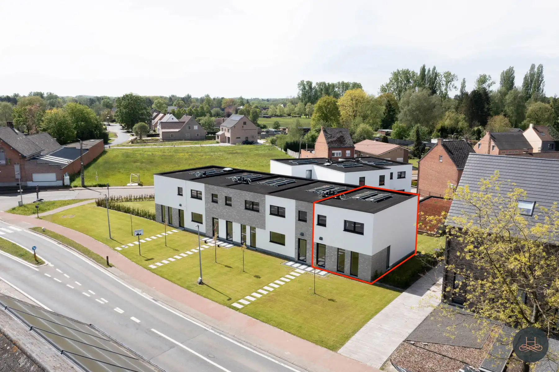Halfopen BEN woning op top locatie! foto {{pictureIndex}}
