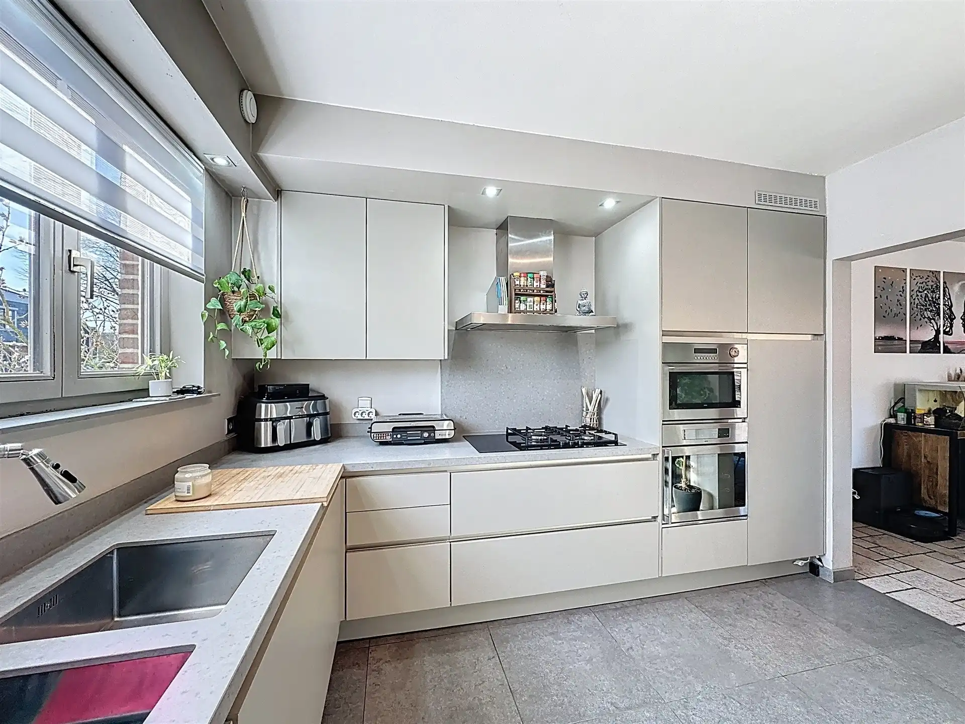 Recente half-open bebouwing met 4 slaapkamers gelegen in zeer aantrekkelijke wijk foto 10