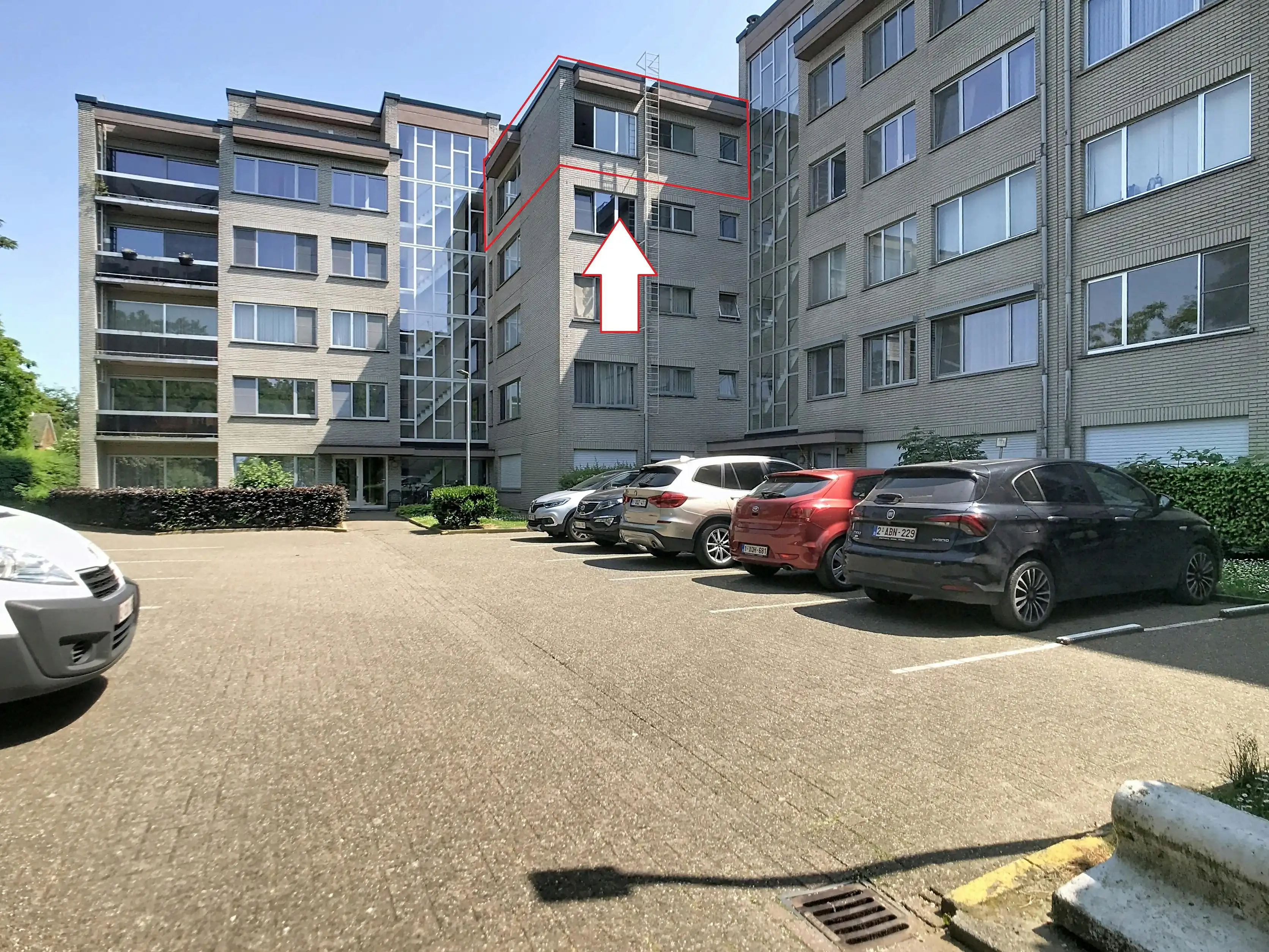 Ruim centraal gelegen appartement in centrum Beveren foto 16
