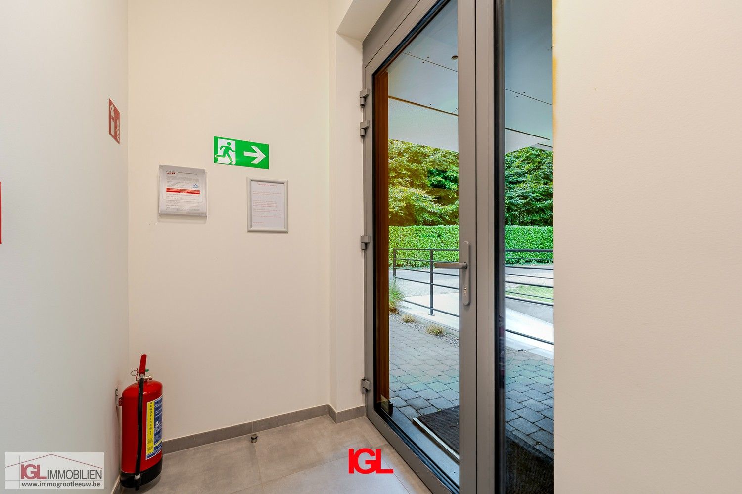 Nieuwbouw-duplex appartement met tuin en ondergrondse parkeerplaats! foto 16