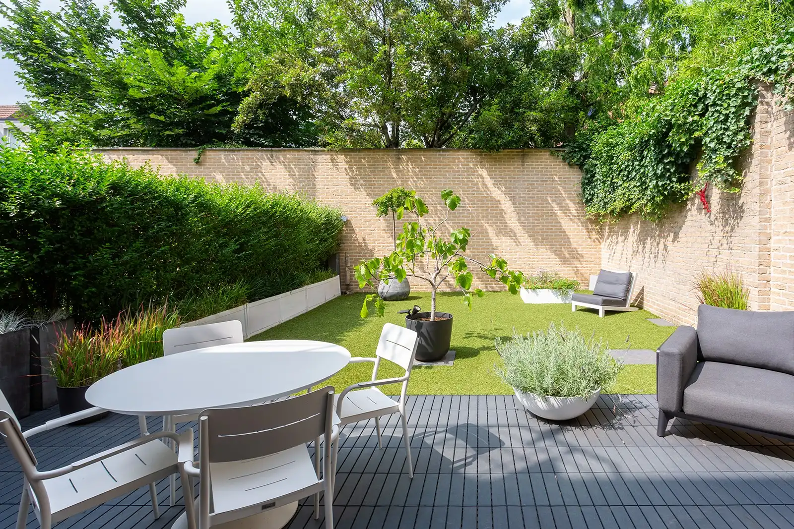 Prachtig recent gelijkvloers appartement met 3slk, tuin én parking  foto {{pictureIndex}}
