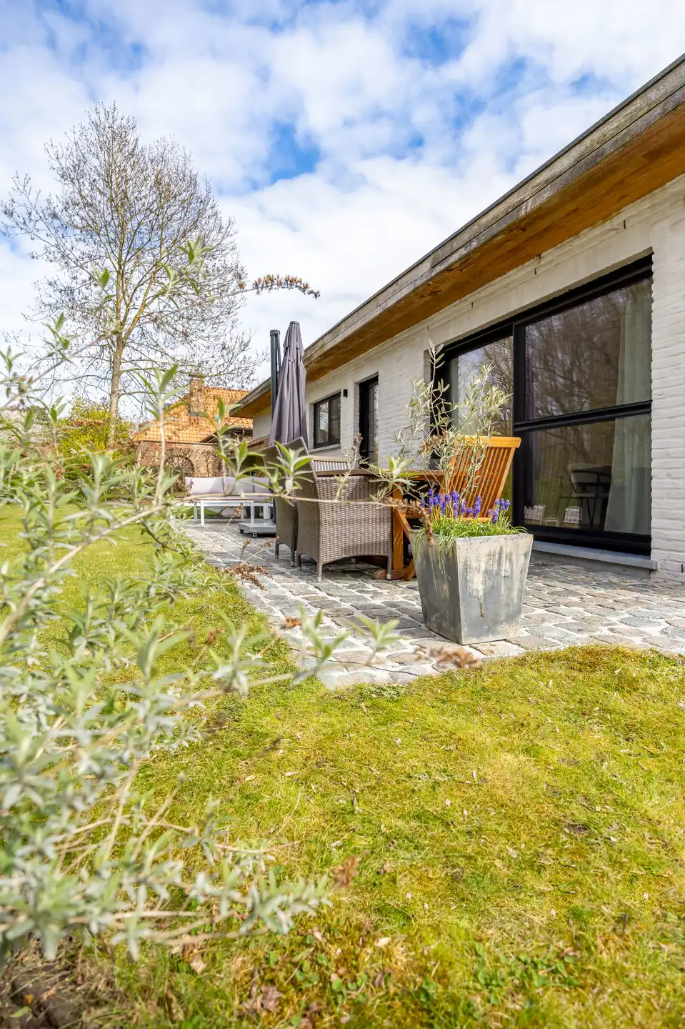 Instapklare gelijkvloerse woning bij kasteel ’s-Gravenwezel foto 4