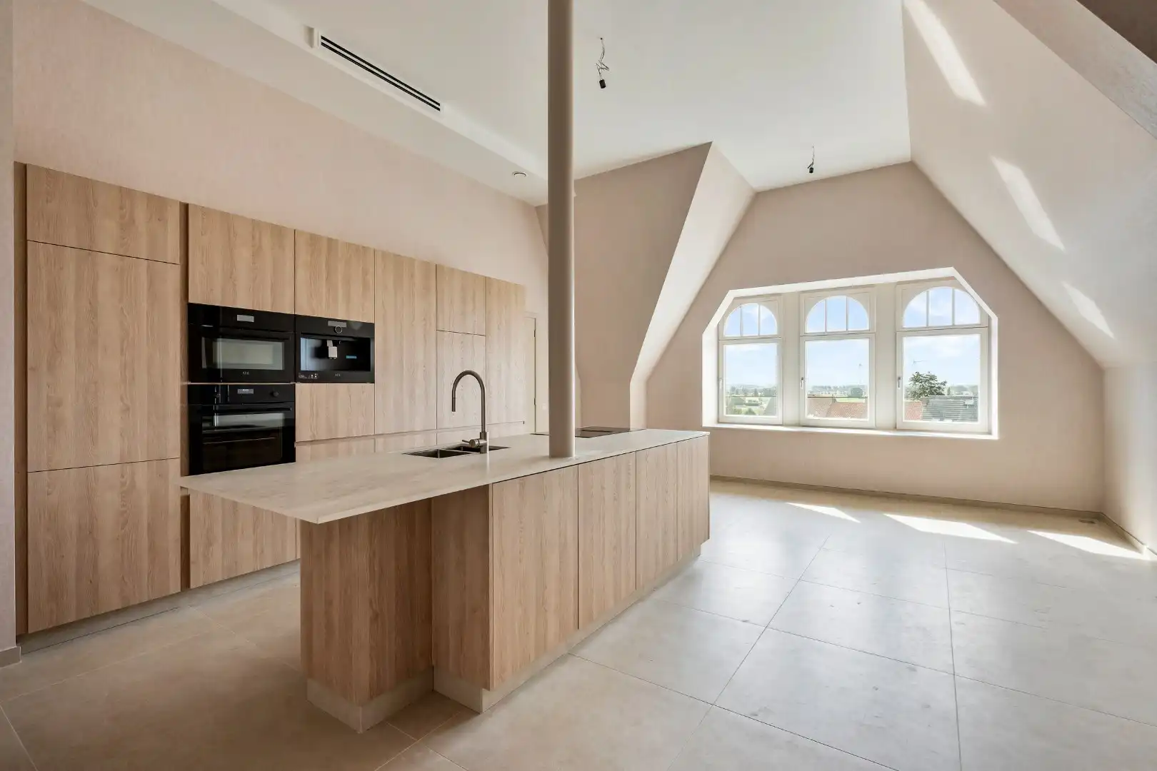 Nieuwbouwappartement met 3 slaapkamers en 2 badkamers, zonneterras en overdekte parking in Beselare foto 6