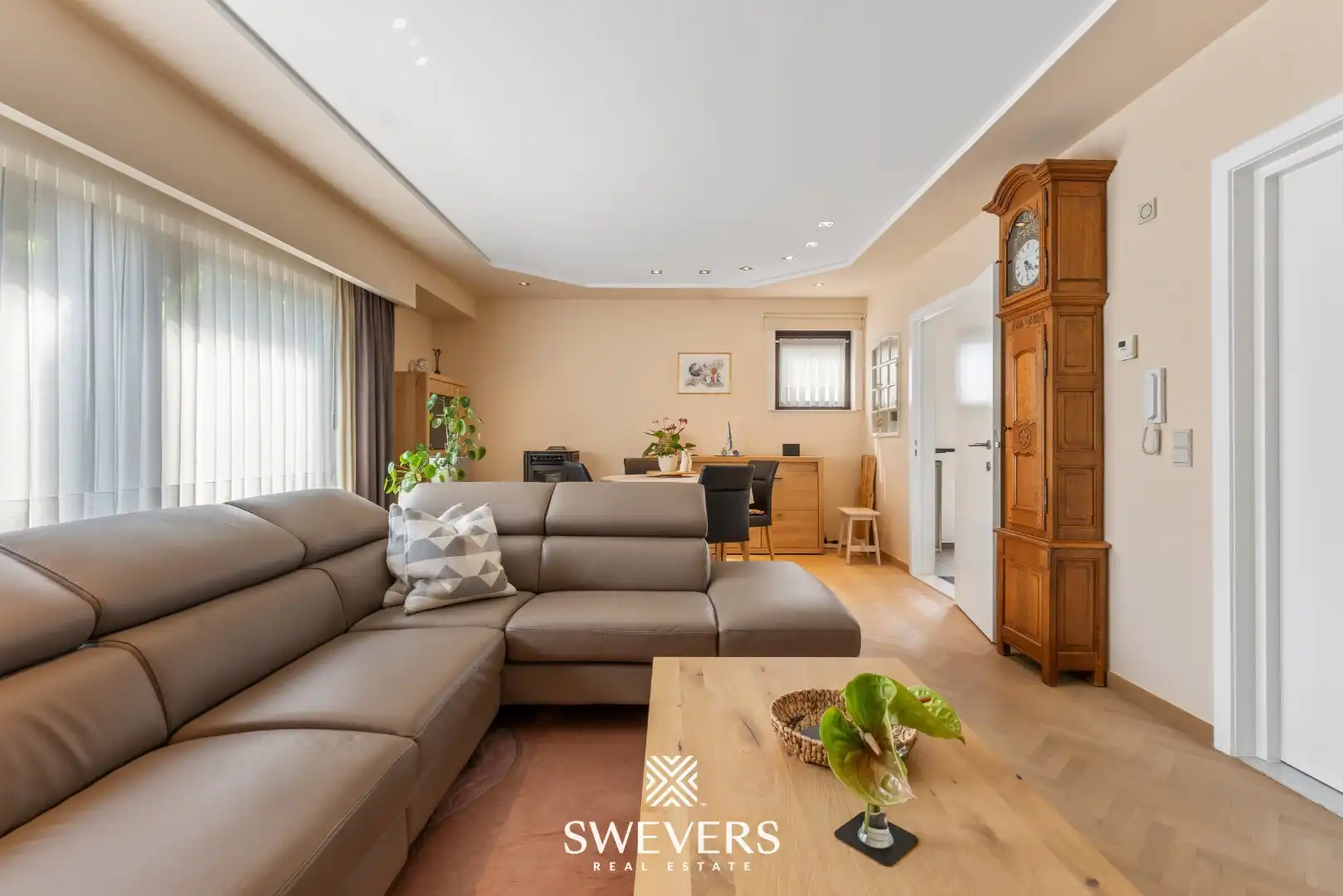 Gelijkvloers, ruim appartement met grote tuin te Koersel foto 4