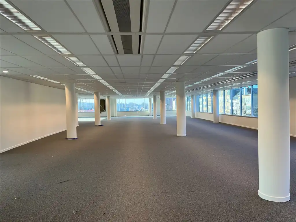 Kantoren vanaf 300m² gelegen aan het Centraal-Station van Mechelen foto 4