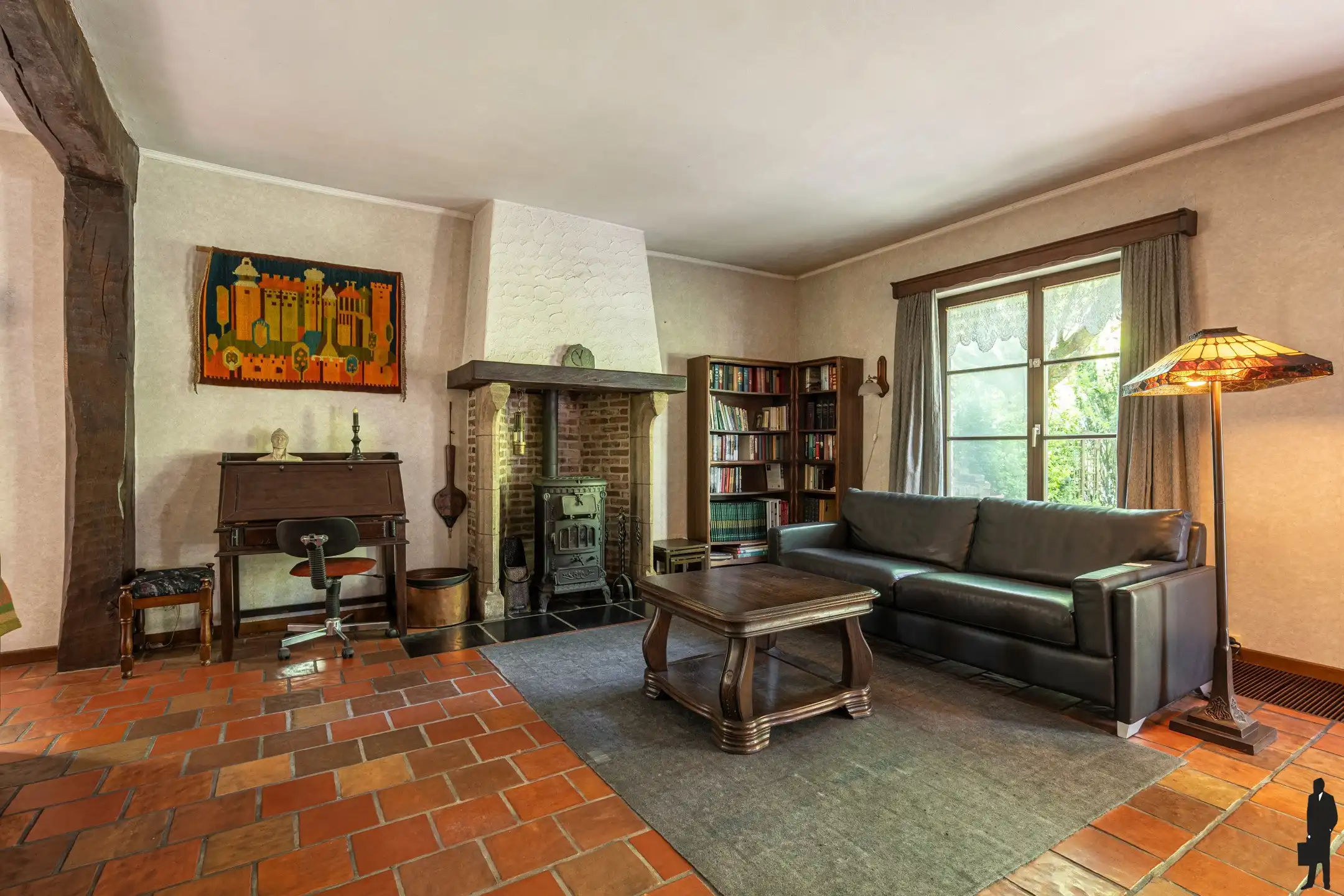 Te renoveren woning met 6 slpk. op 2.581 m² foto 4