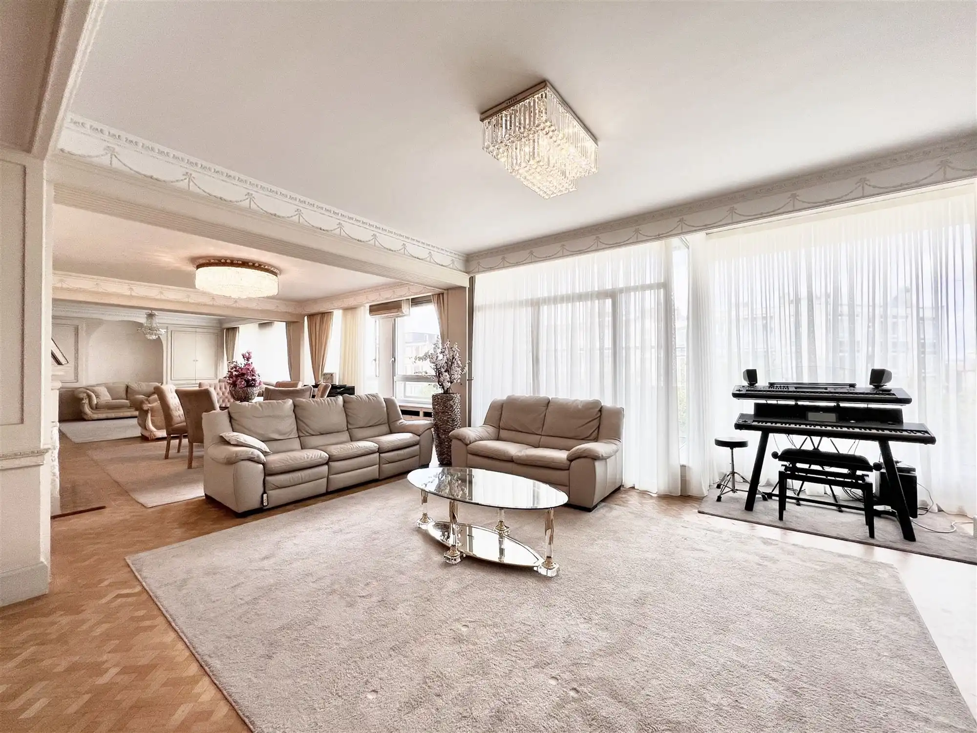 Exclusief en luxueus appartement in een prestigieus residentieel gebouw foto 3