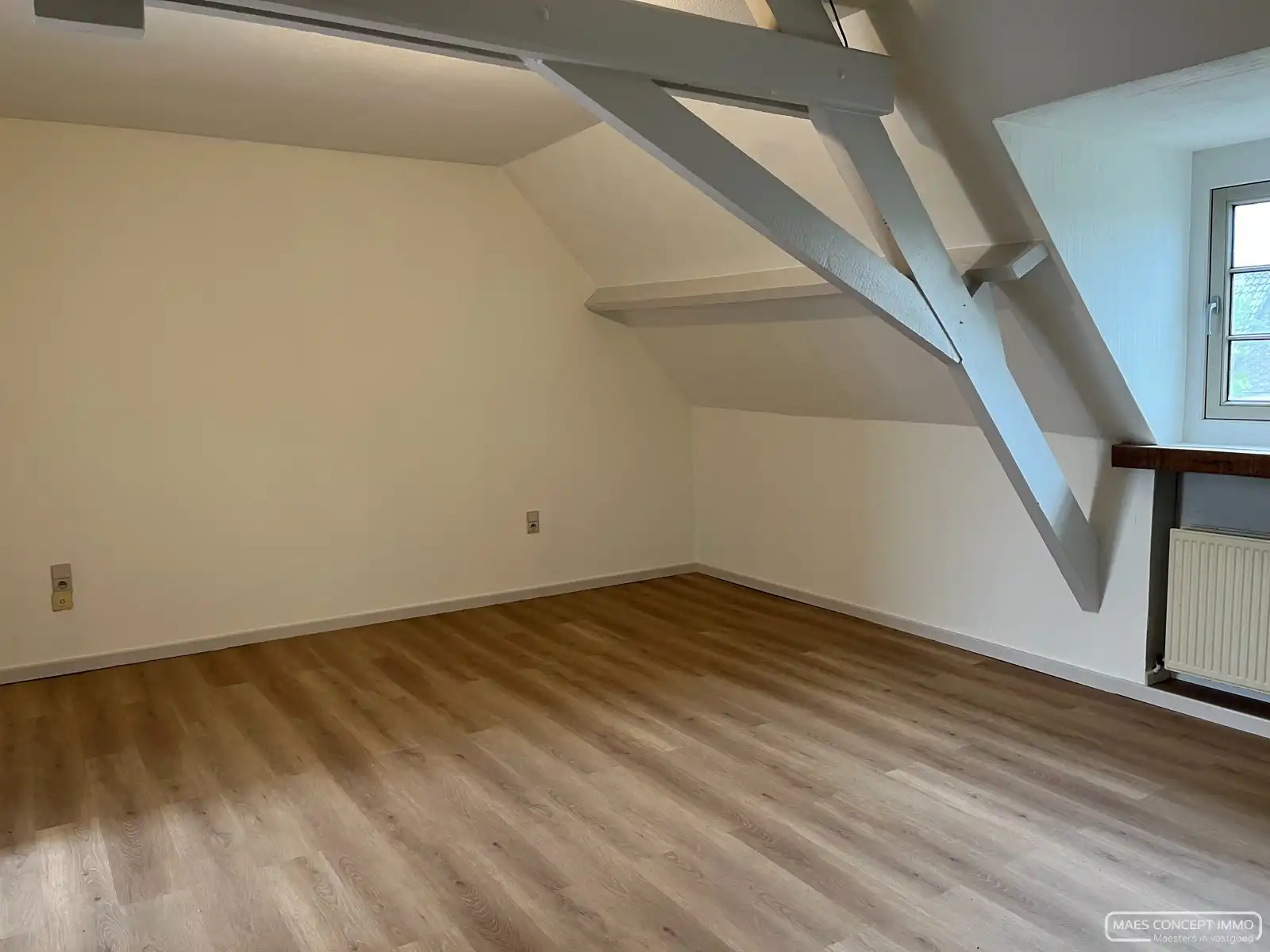 Ruim duplex appartement te huur in Anzegem foto 8
