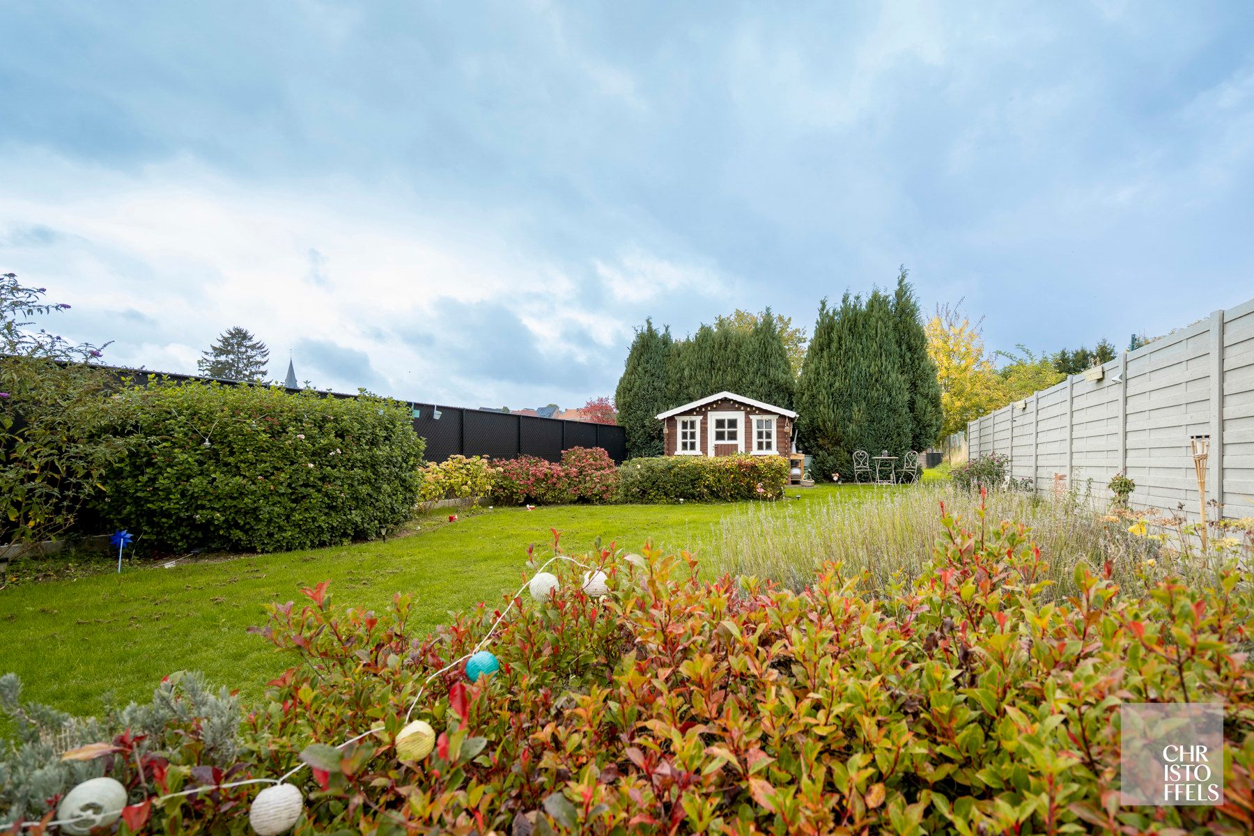 Charmante woning op ruim perceel te Lanaken! foto 9