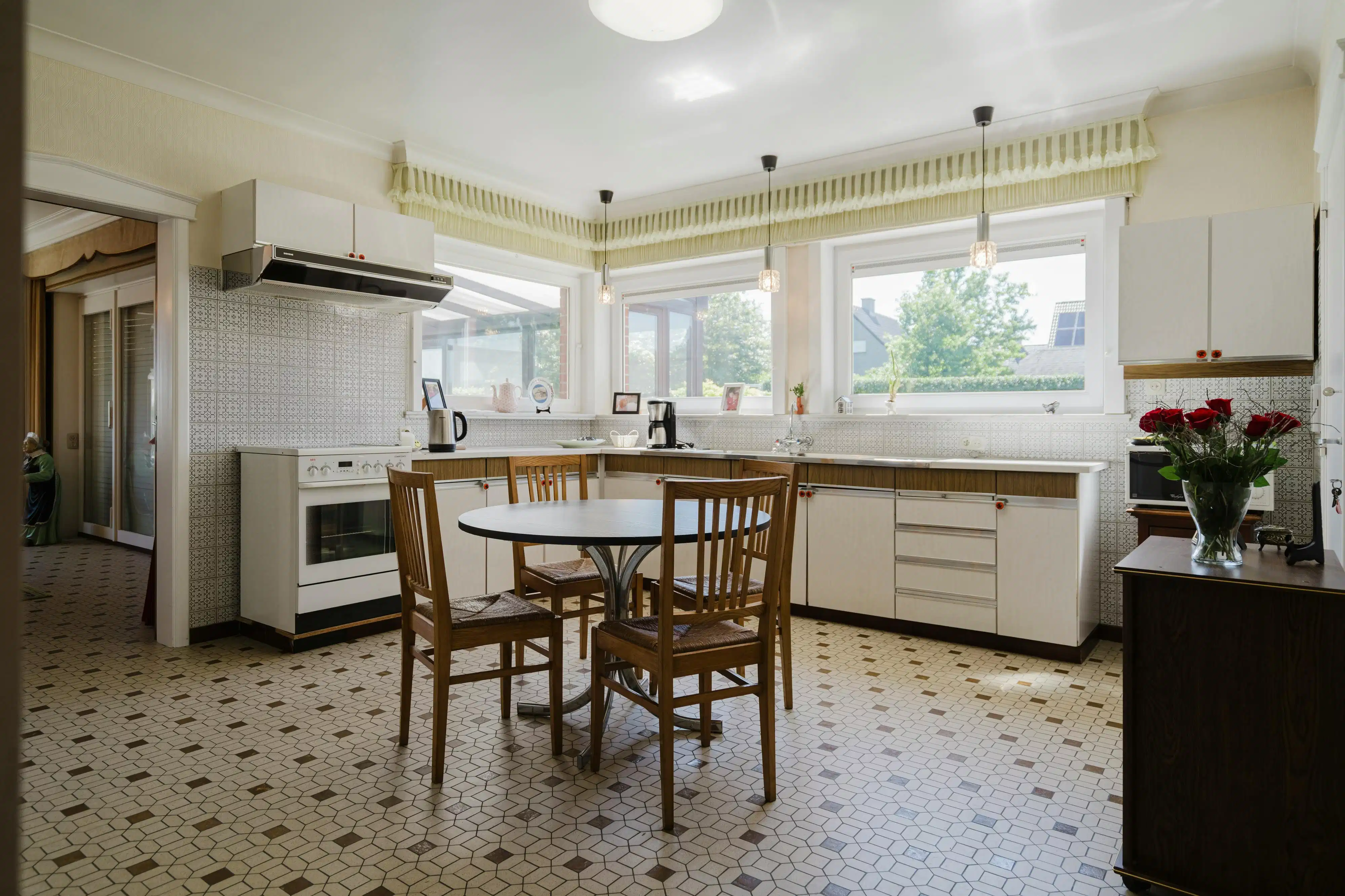 Ruime villa op 1.515 m² met groen verzicht te Otegem foto 6