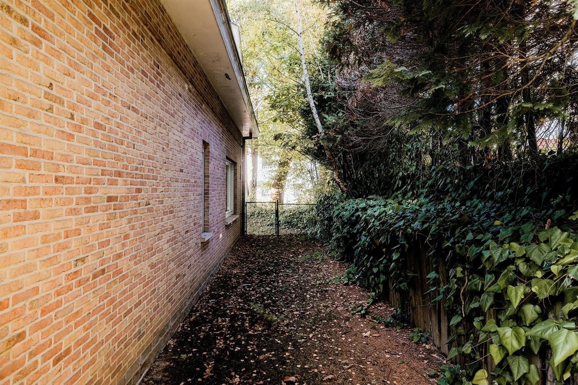 Uitzonderlijk appartement met tuin foto 14