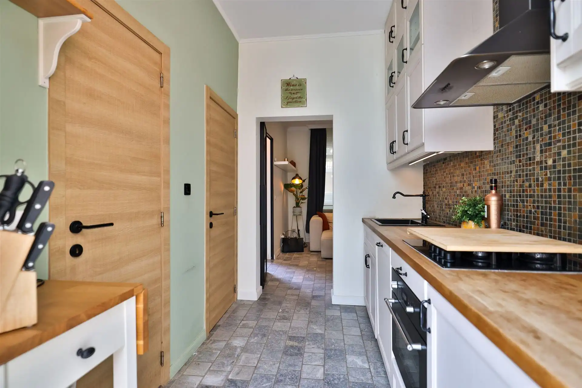Zeer charmante half open woning in gegeerde wijk foto 9