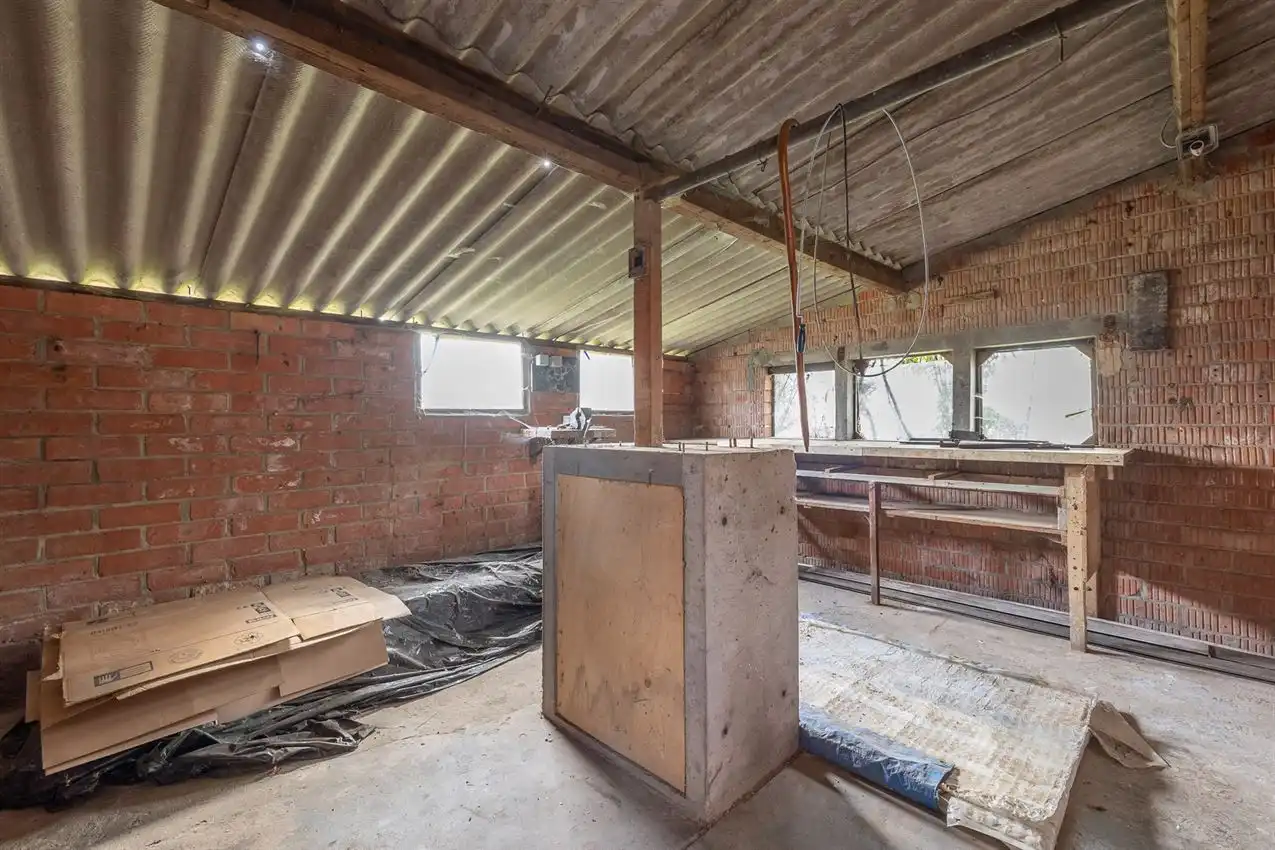 Rustig gelegen te renoveren woning met 3 slk foto 54