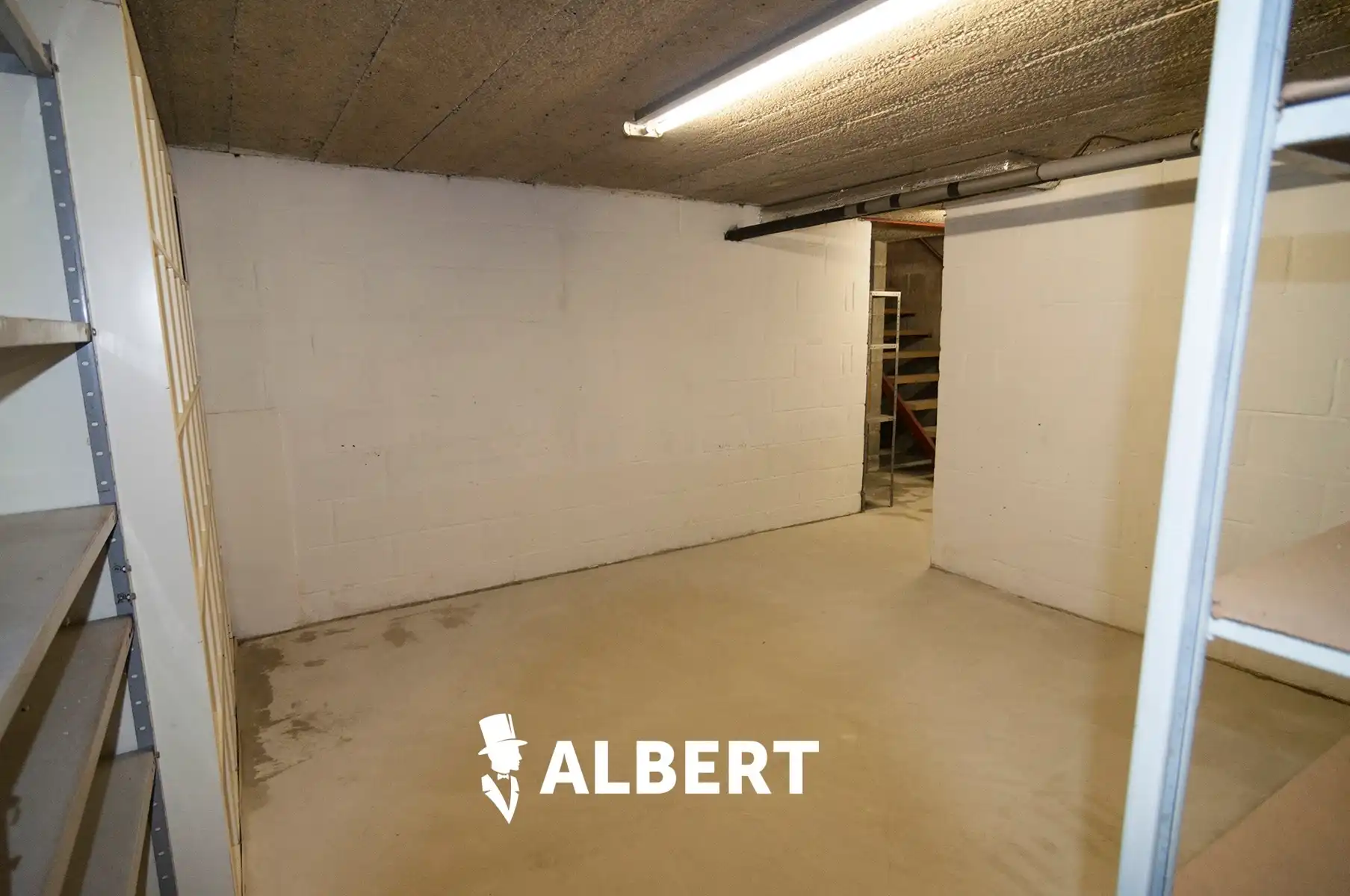 Ruime instapklare woning op toplocatie met tuin en bijgebouw foto 26