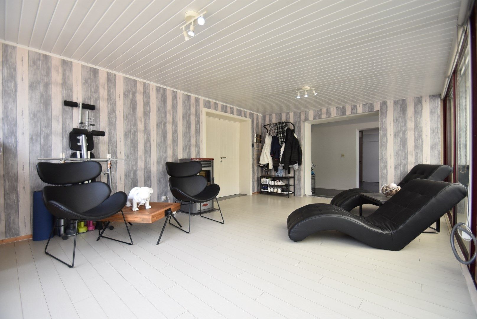 Knap gerenoveerde woning met 3 slaapkamers en tuin  foto 11