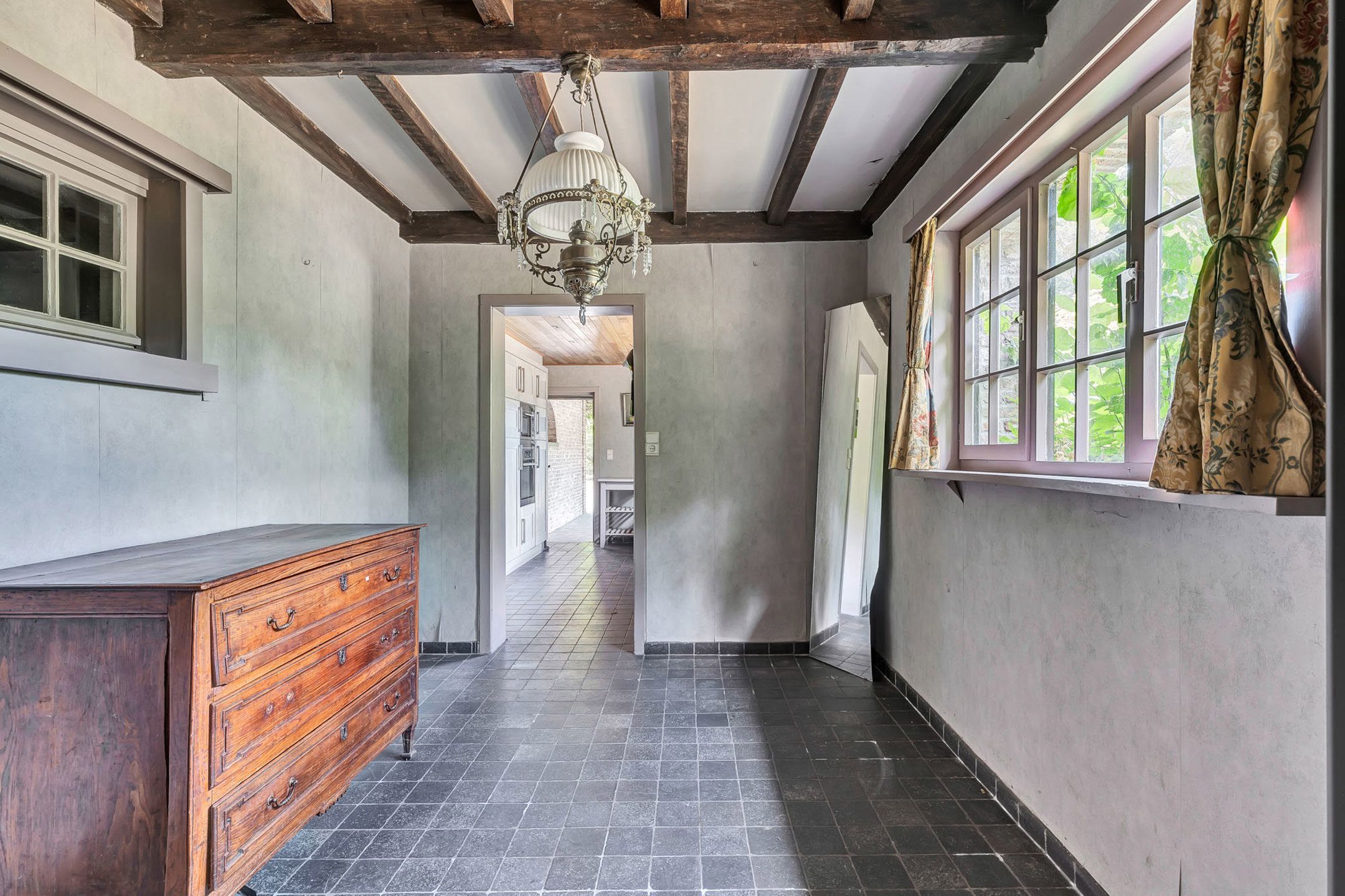 Uniek landhuis met aparte conciergewoning op 2 Hect grond foto 35