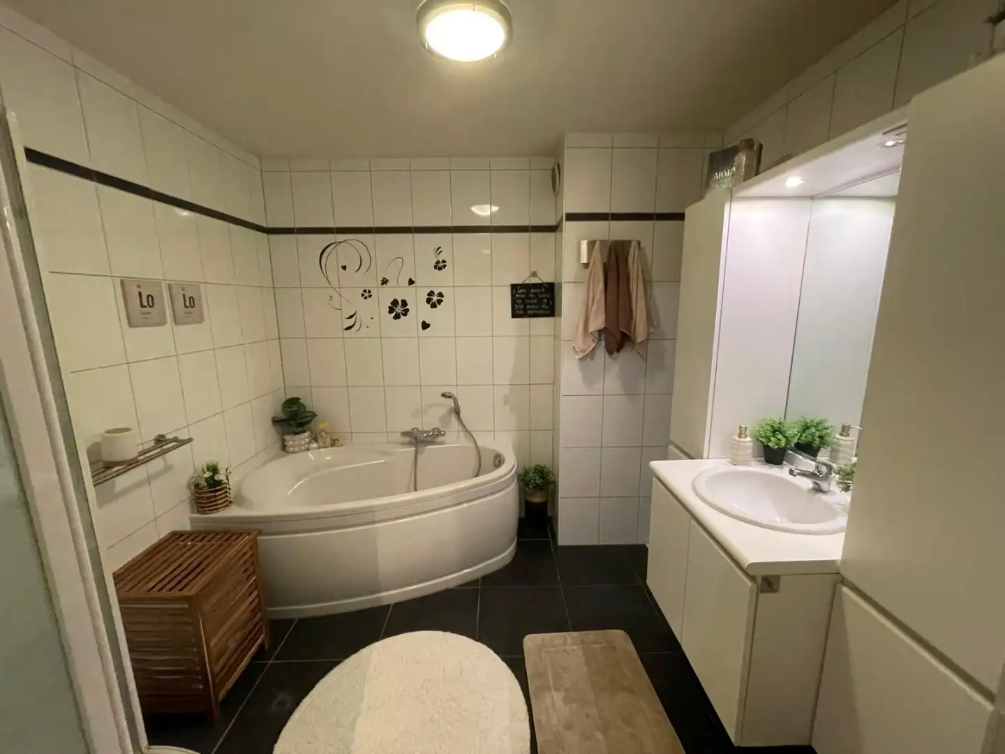 Verzorgd appartement met 2 slaapkamers, 2 terrassen en lift foto 11