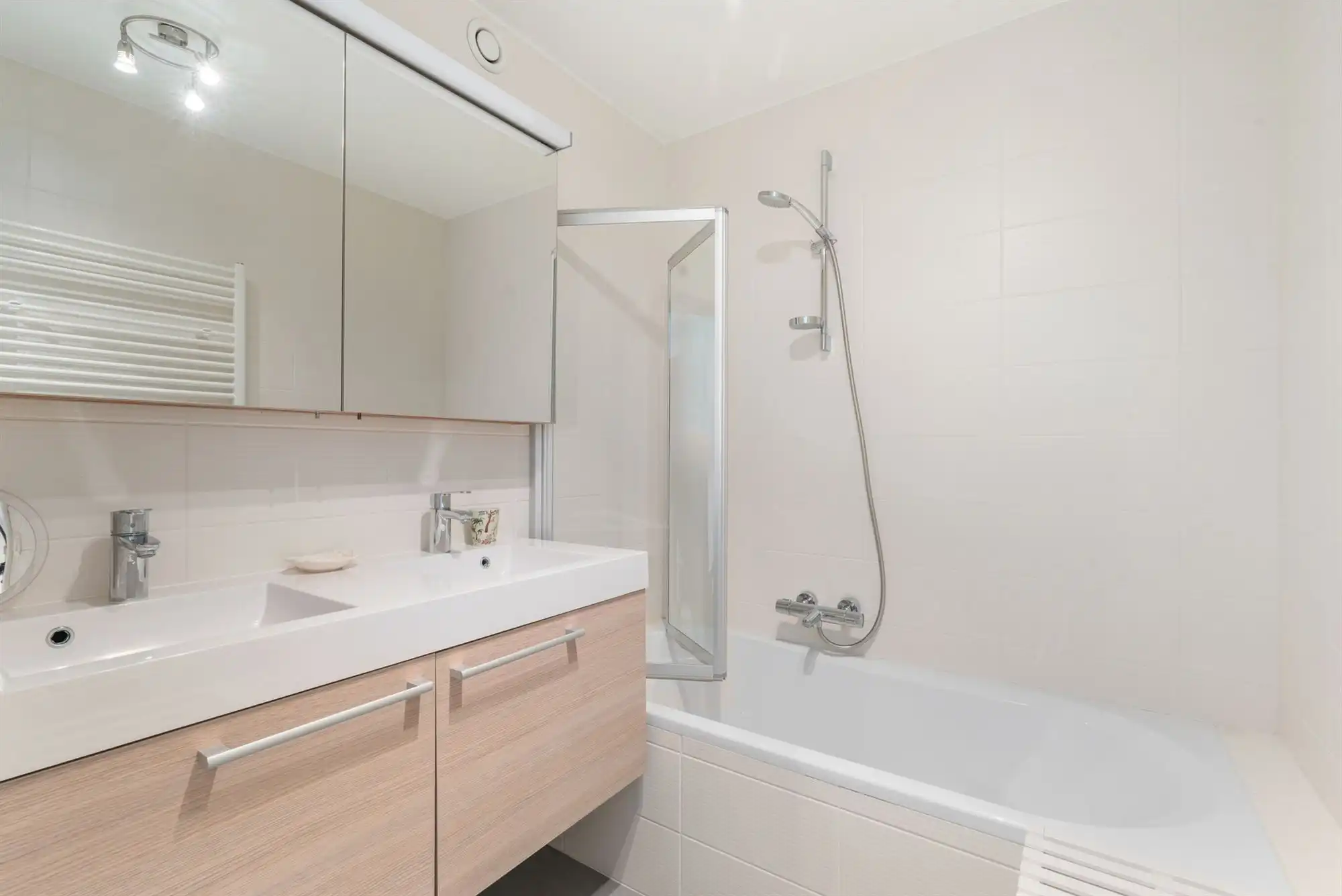 Luxueus appartement op topligging met prachtig zicht foto 15