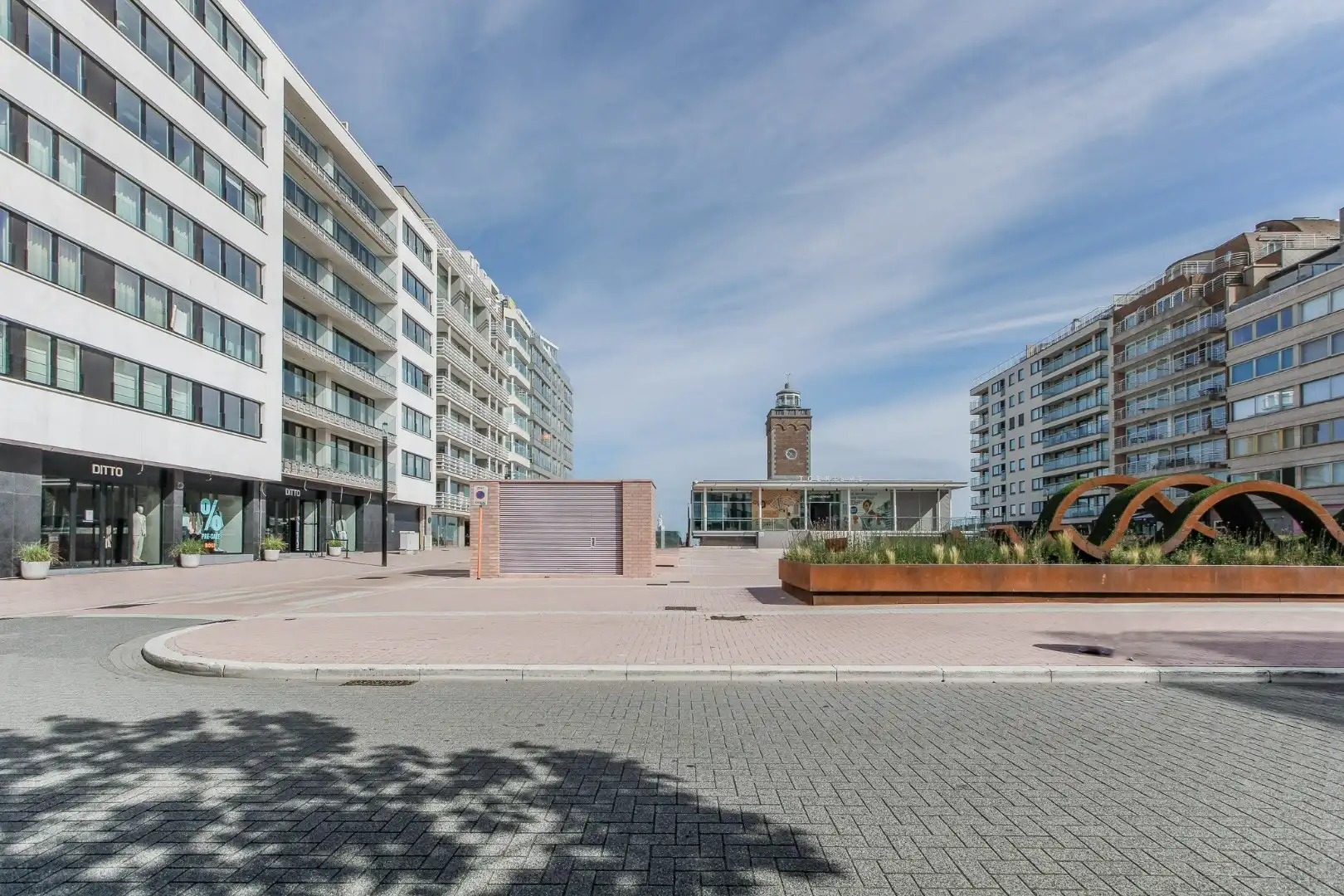 Prachtig ingericht handelspand op het Lichttorenplein 2-4-6 te koop foto 3