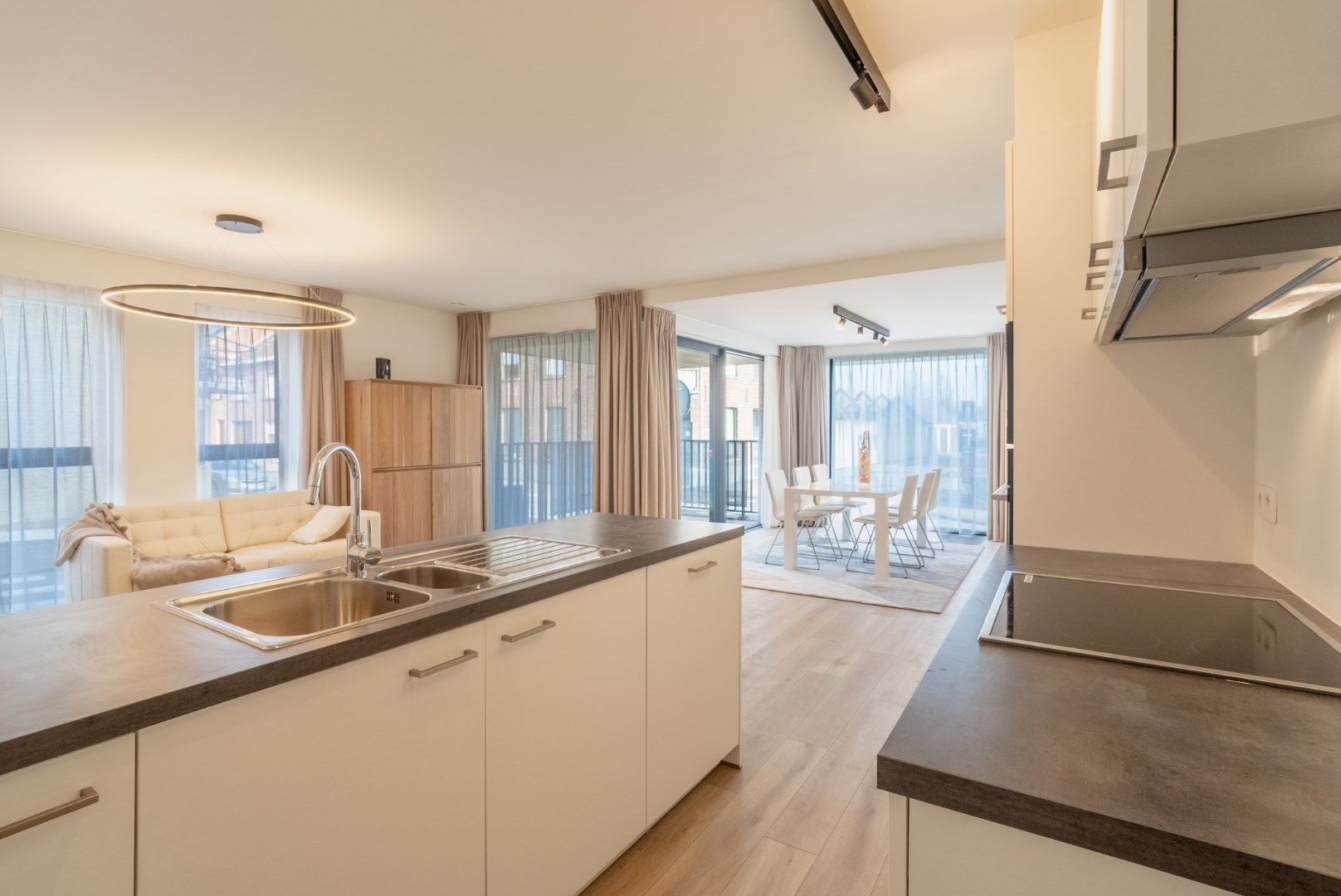 Prachtig gelijkvloers nieuwbouwappartementen met 1 slaapkamer en terras, in Residentie Escautval. foto 7