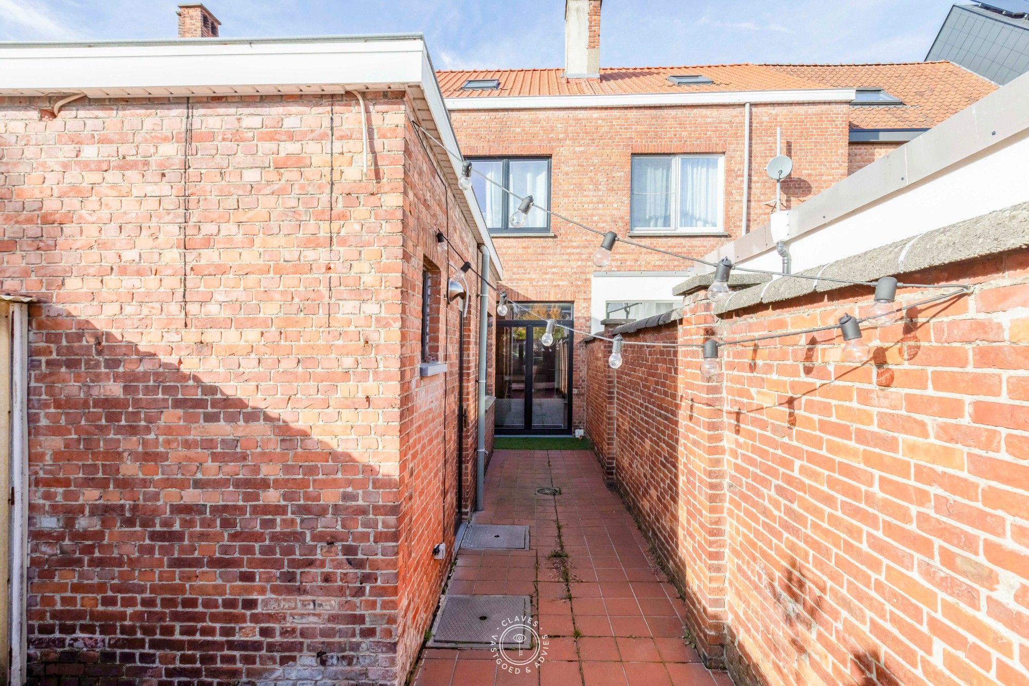 Gerenoveerde feelgood gezinswoning in de begeerde Paddeschootdreef foto 13