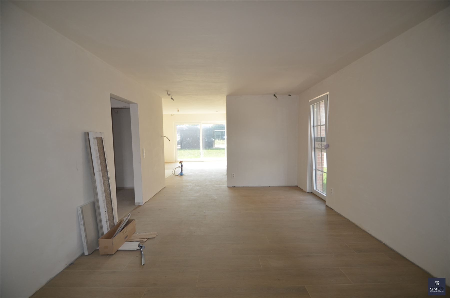 Halfopen nieuwbouw woning foto 8