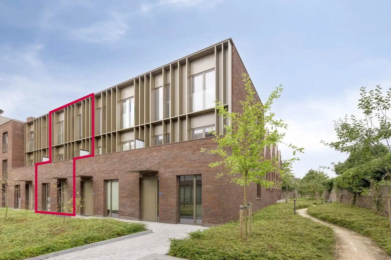 Moderne en energiezuinige woning te koop in Oud-Rekem foto {{pictureIndex}}