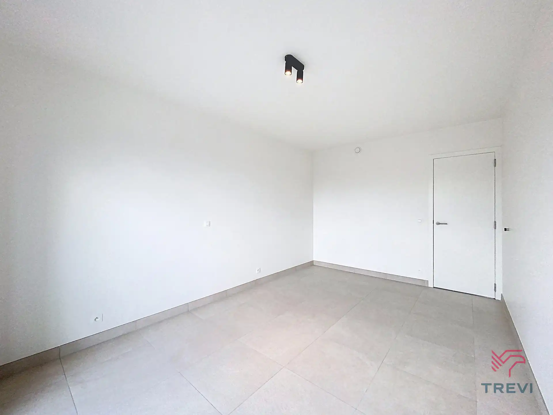 Nieuw appartement met 2 slaapkamers in een ideale omgeving foto 12