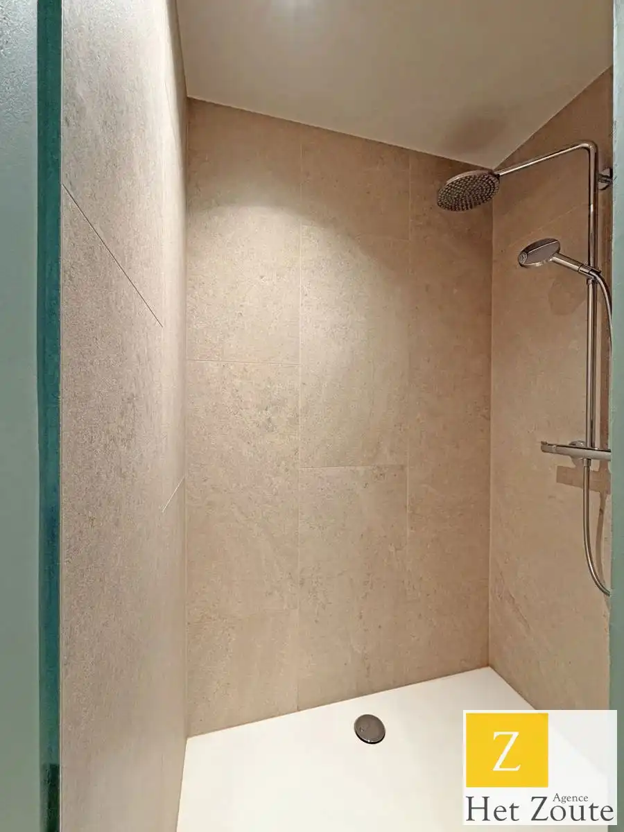 Appartement uitstekende staat -frontaal zeezicht-  Het Zoute foto 14