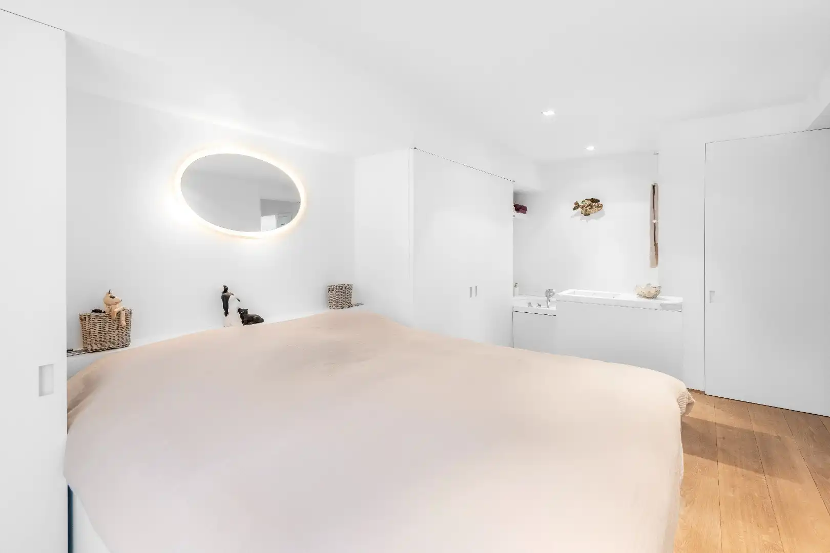 Totaal vernieuwd app. met ruim terras, zeer rustig gelegen vlakbij de Zoutelaan. foto 11