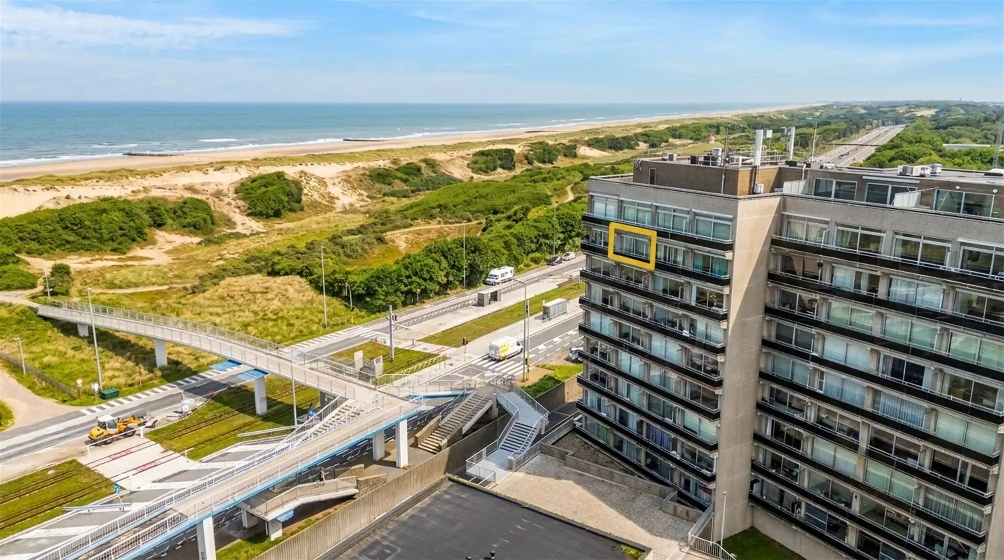 Instapklare studio met adembenemend uitzicht op zee en duinen! foto {{pictureIndex}}