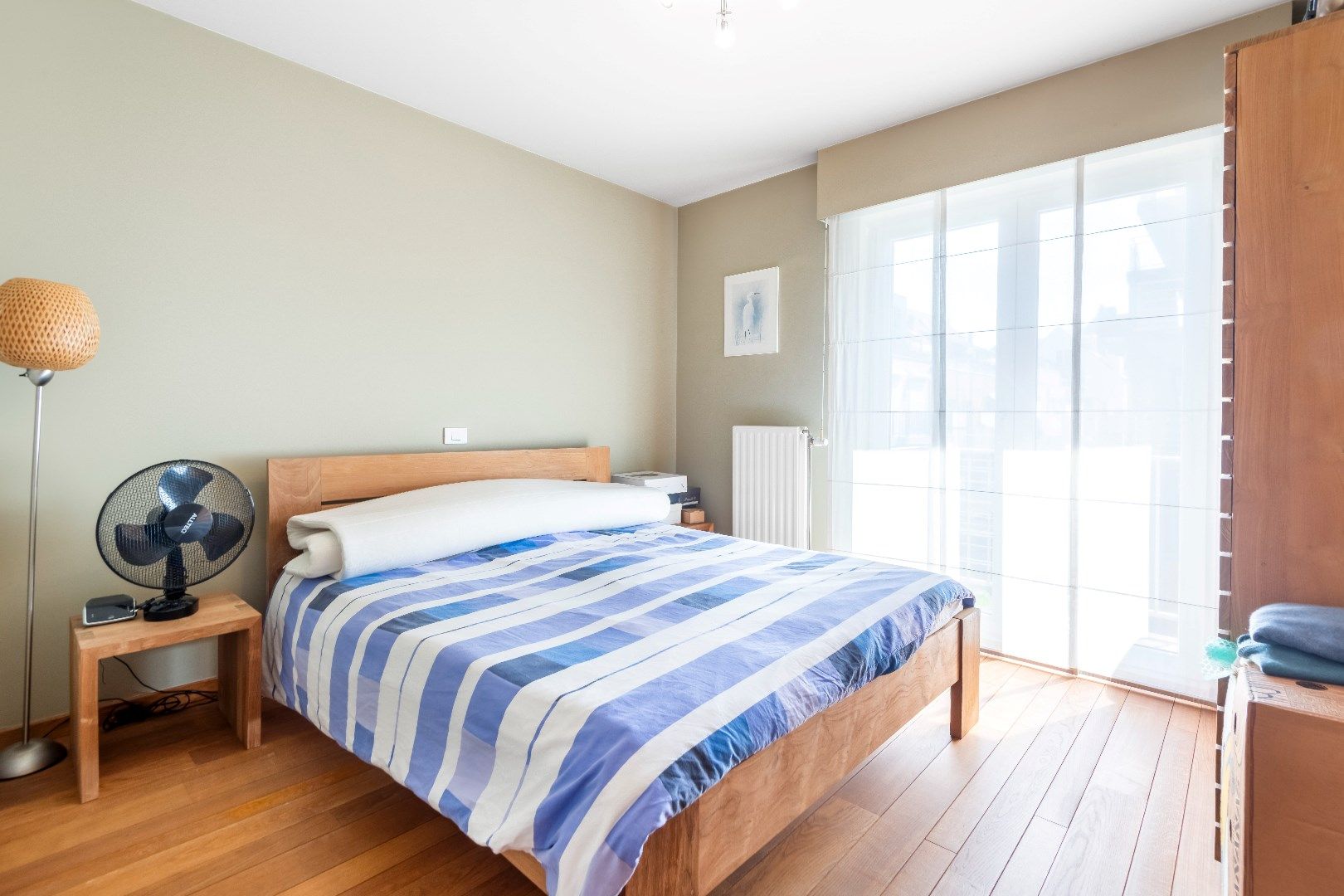 Aangenaam gemeubeld appartement gelegen in het centrum van Knokke. Inclusief inpandige tandemparking.  foto 8