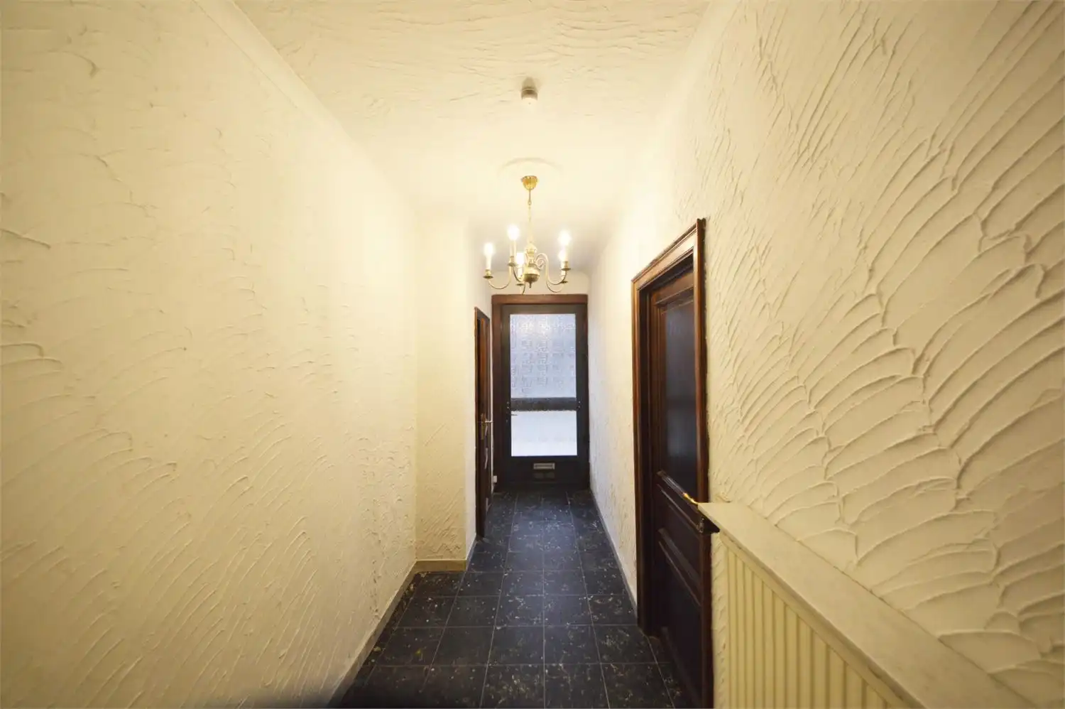 RUIME WONING 4 SLPK, GARAGE EN RUIME TUIN foto 14