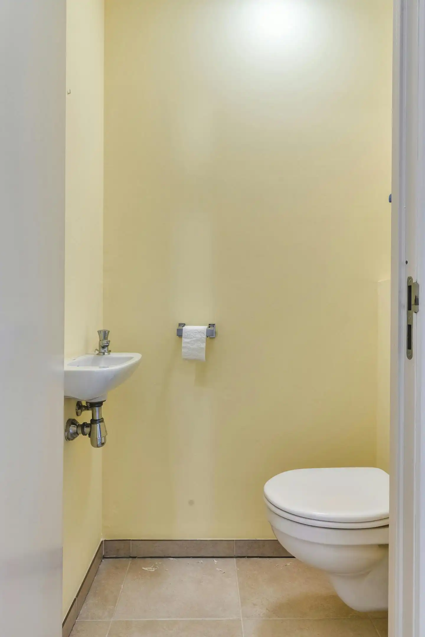 Appartement met 2 slaapkamers, terras en garage te koop in Edegem foto 12