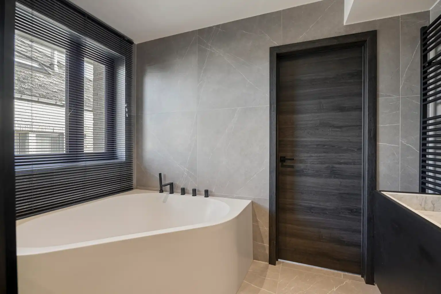 Perfect instapklare en centraal gelegen ruime HOB foto 16