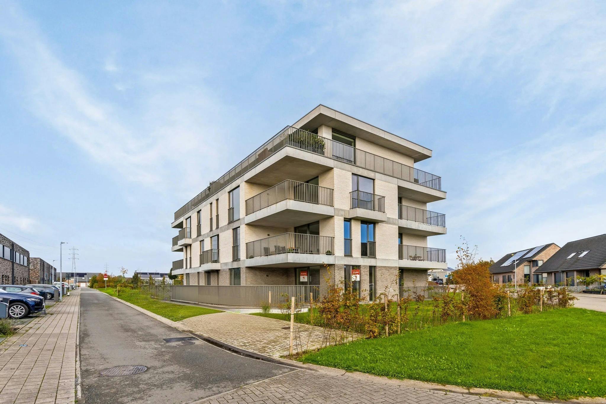Modern appartement met prachtig terras te koop in Rumbeke foto {{pictureIndex}}