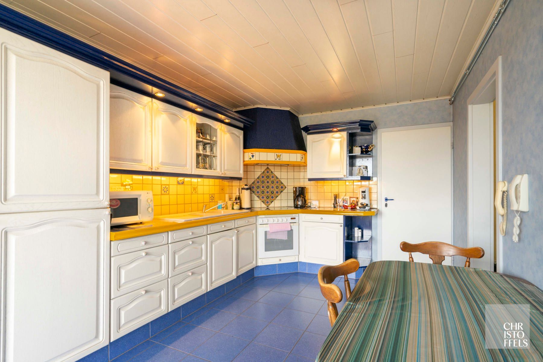 3-slaapkamerappartement met potentieel in Diepenbeek! foto 9