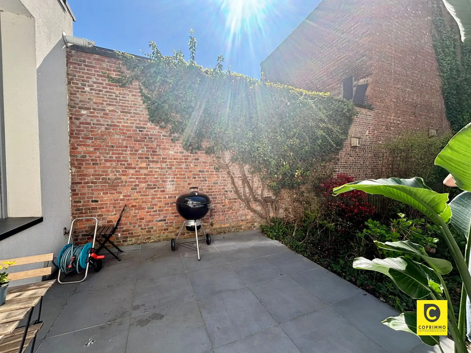 Stijlvol gelijkvloers app met ruime tuin! foto 8