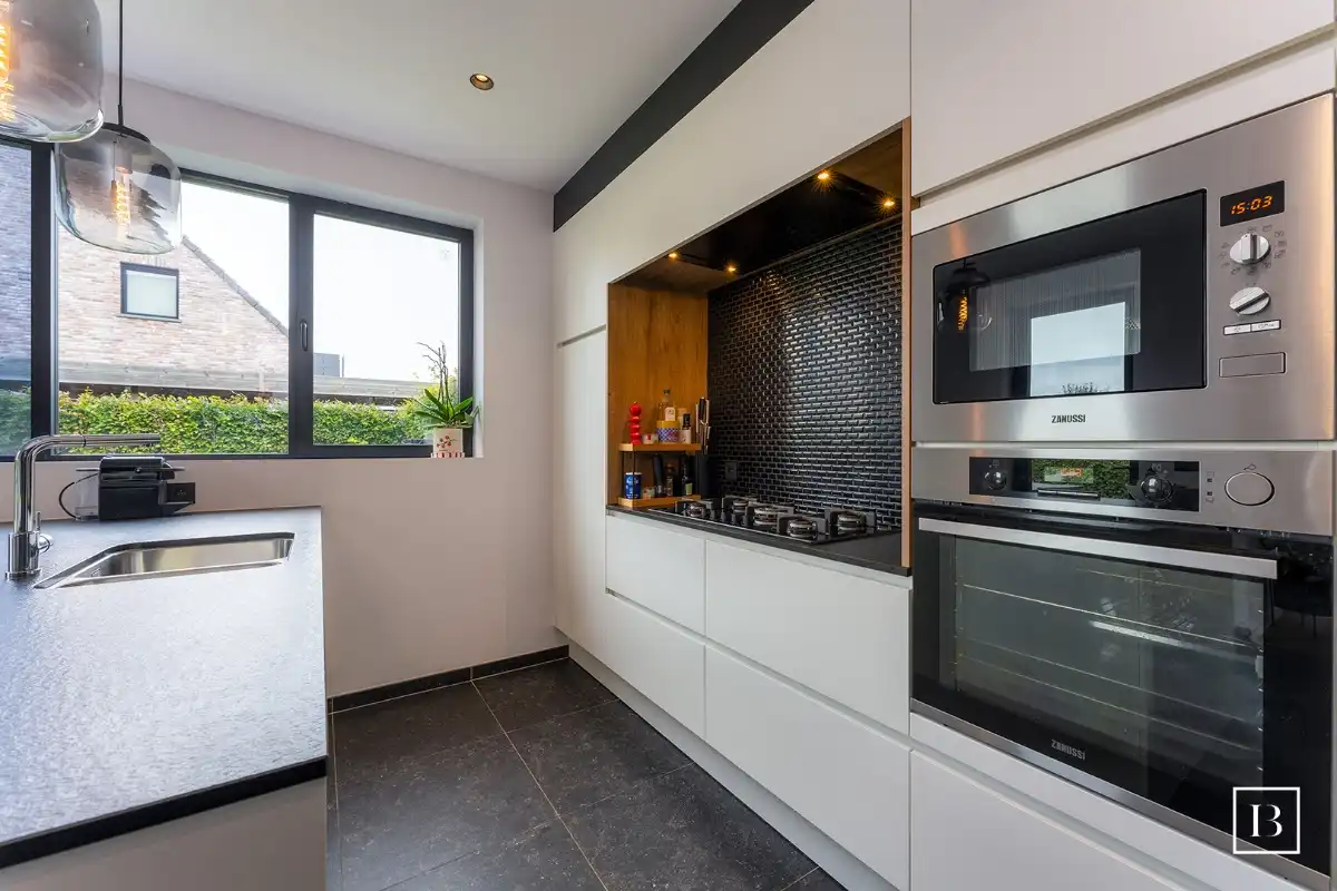 Energiezuinig woning met hoogwaardige afwerking te Jabbeke foto 10