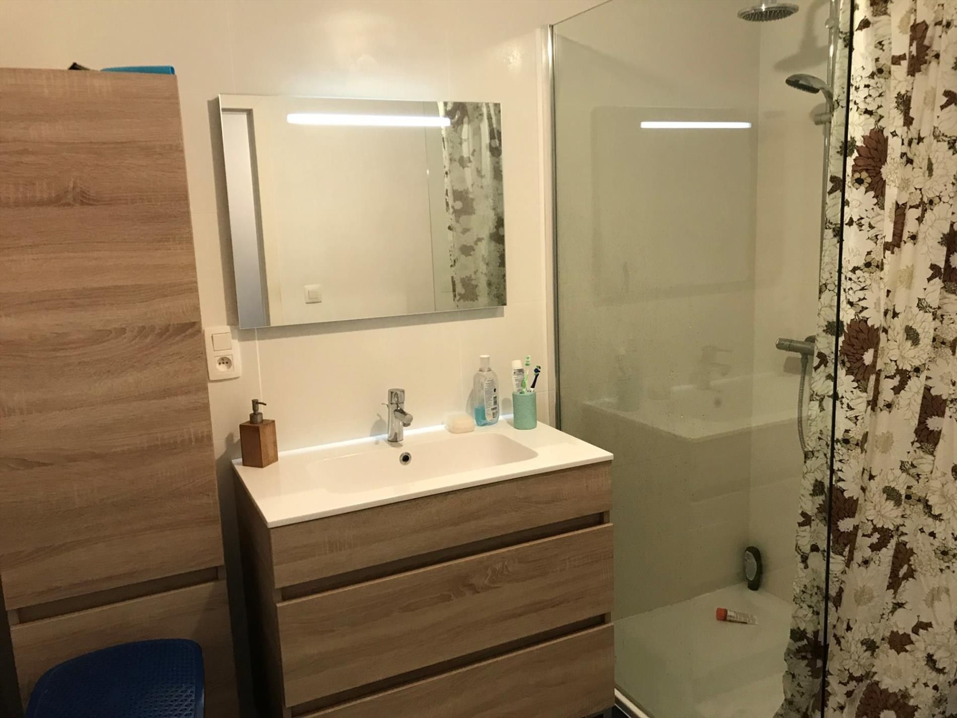 Gelijkvloersappartement met tuin en 2 autostaanplaatsen foto 4