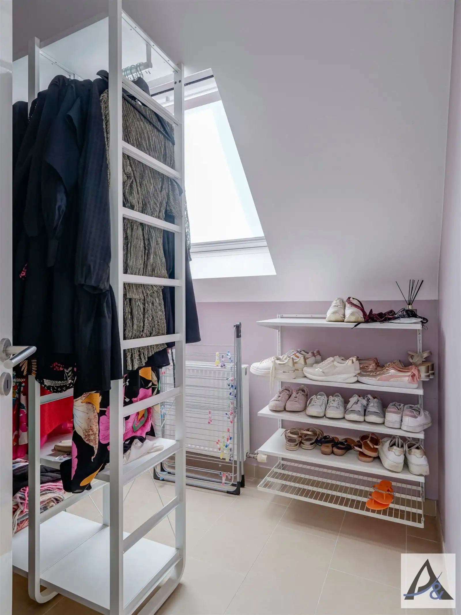 Ruim duplex appartement met terras en 3 slaapkamers in Diepenbeek. foto 18