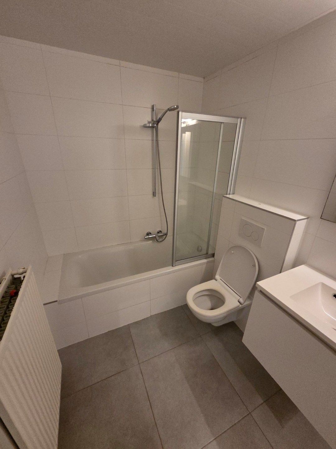 Verzorgd appartement met 2 slaapkamers in Veurne foto 8