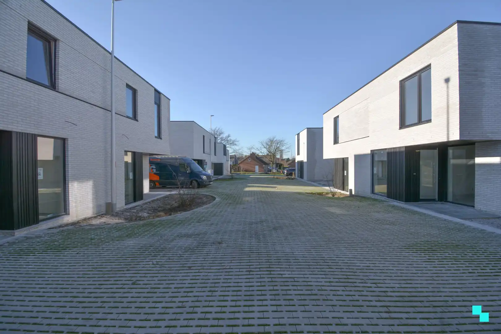 Aantrekkelijke HOB met vier slaapkamers in rustige nieuwe verkaveling foto 4