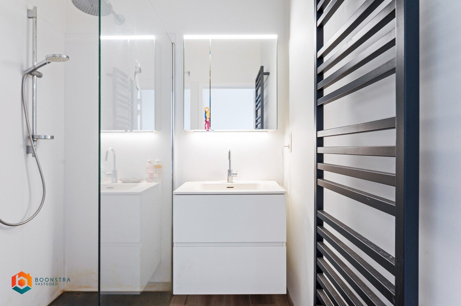 Exclusieve moderne villa met handelsruimte te Schriek foto 23