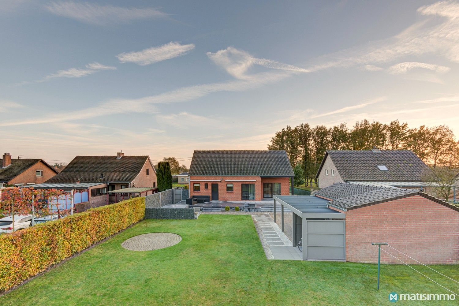 VERRASSEND RUIME GEZINSWONING MET UITZONDERLIJKE UITSTRALING OP EEN RUSTIGE LIGGING IN OUDSBERGEN foto 39