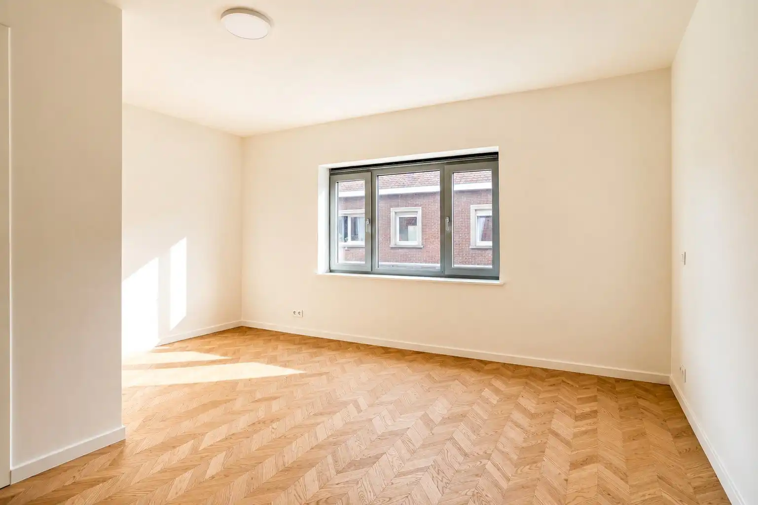 Wauw-effect in hartje Izegem: luxueus gerenoveerde, instapklare woning - EPC A! foto 15