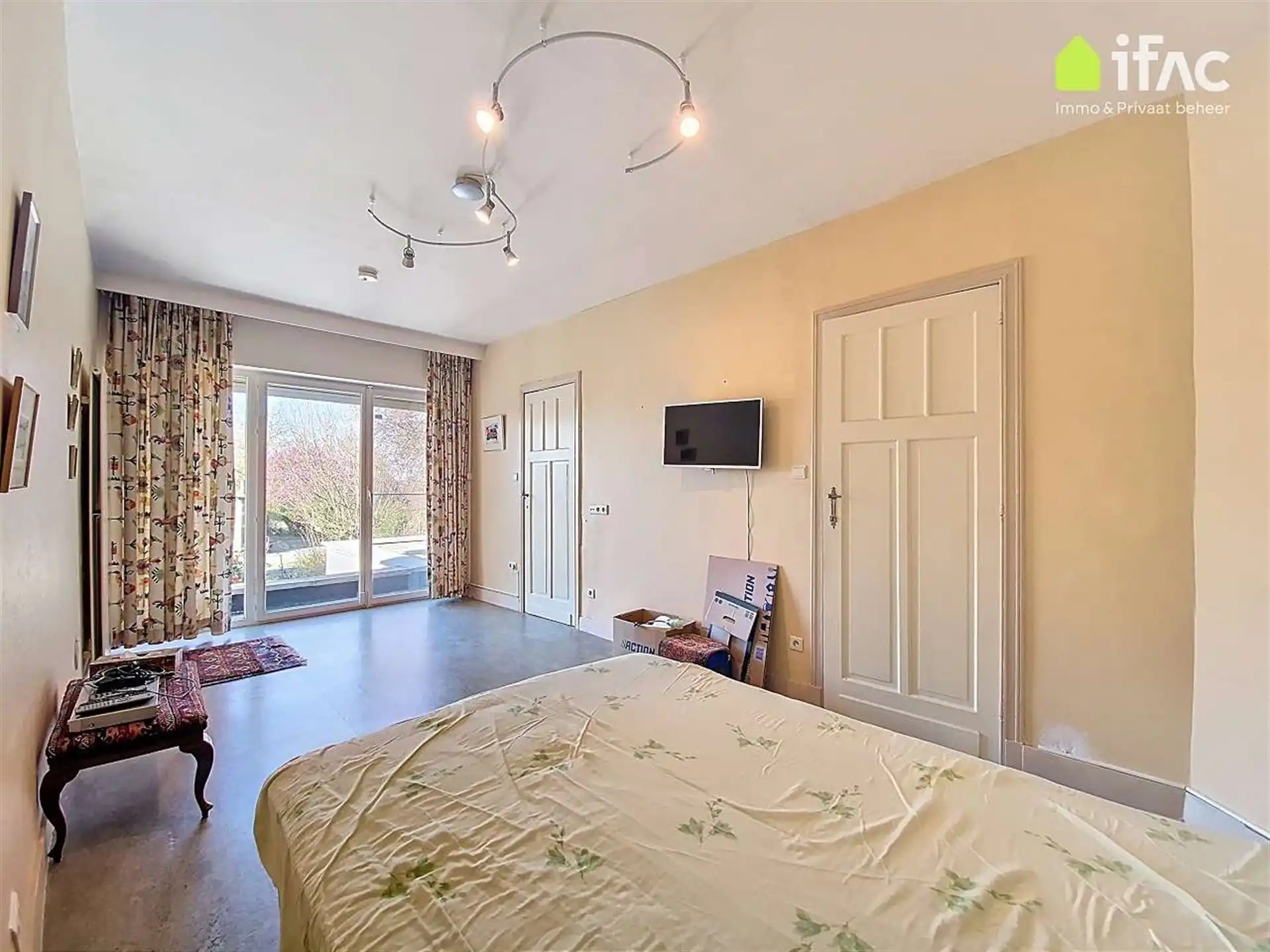 Rustig gelegen villa met atelier ±60m² op 10,25a foto 25