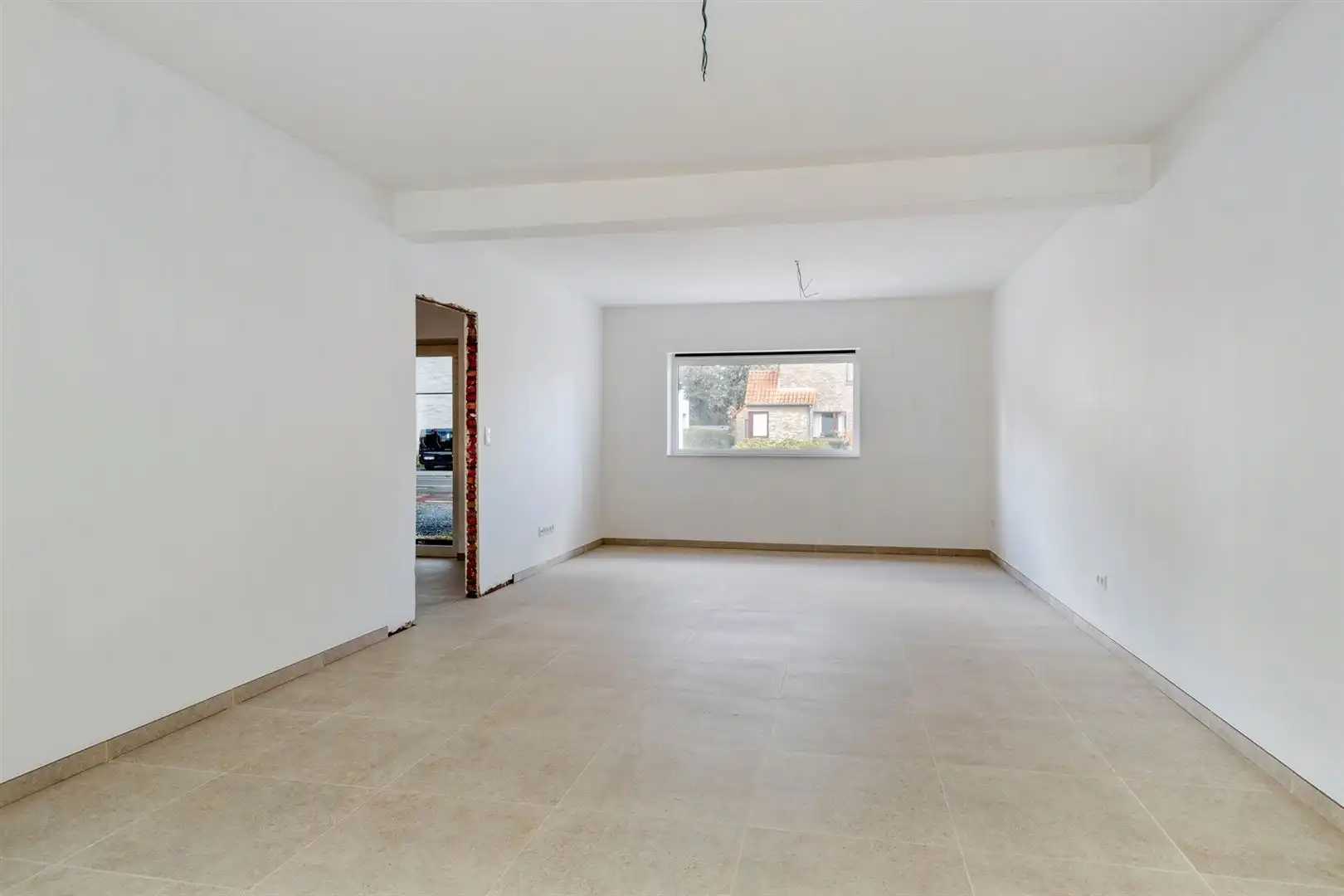 TE KOOP: Volledig gerenoveerde en instapklare woning met 3 slaapkamers te Koersel! foto 7