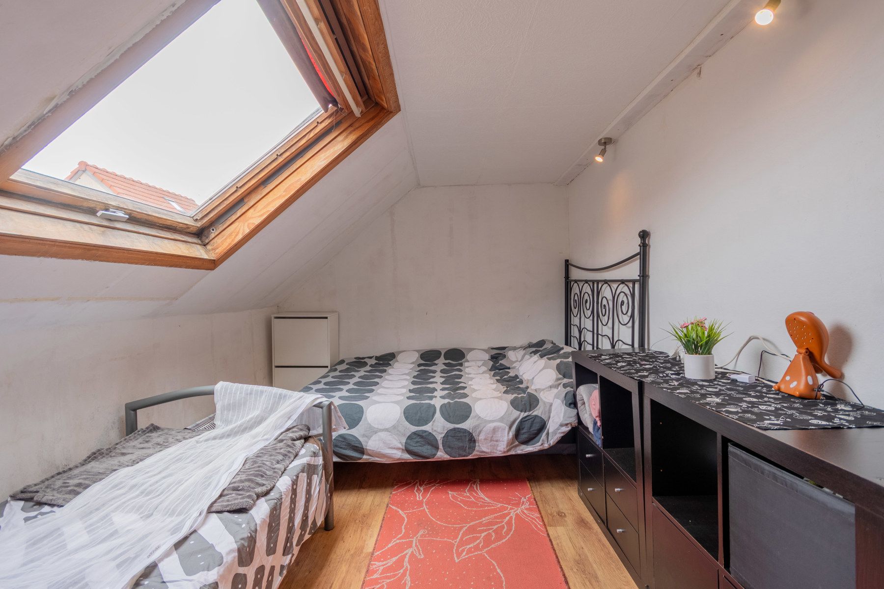 Woonhuis met 2 slaapkamers en koer foto 14