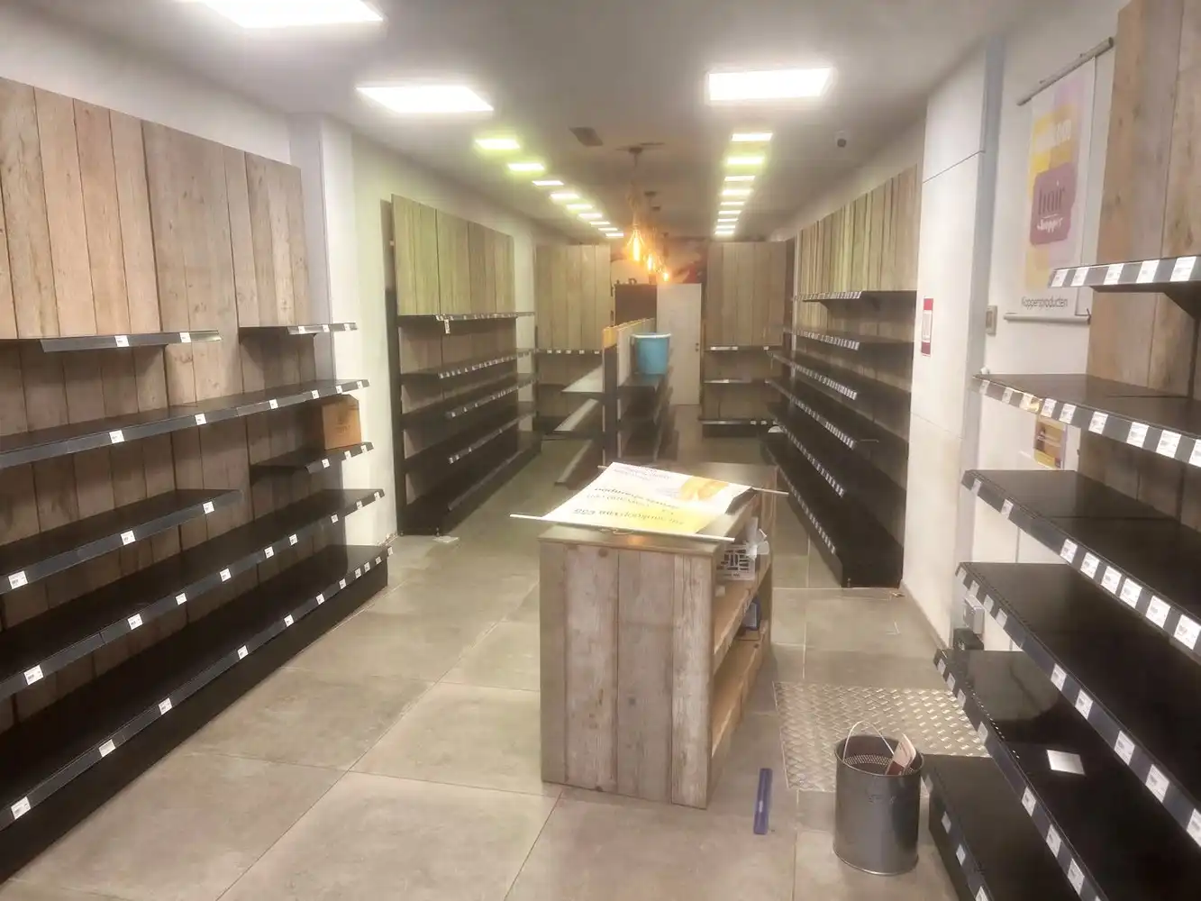 Instapklaar handelspand op absolute A1-toplocatie in de Kattestraat! foto 3